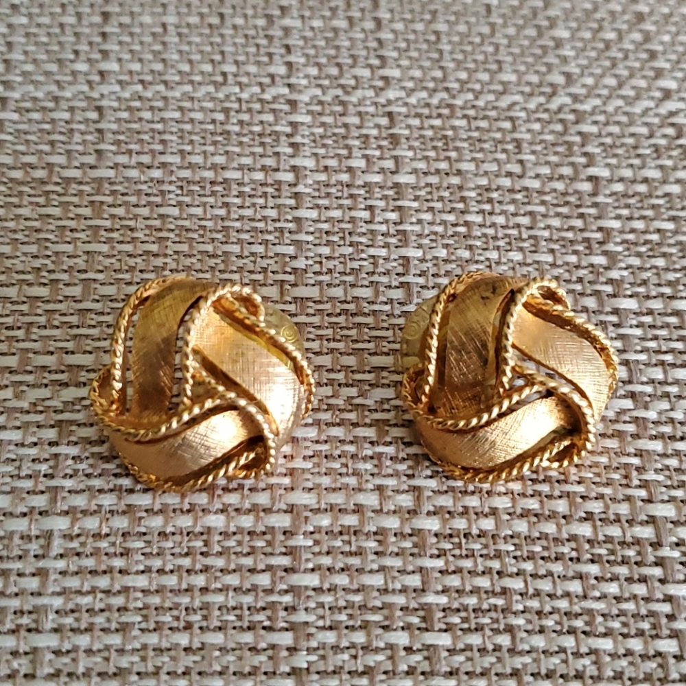 Vintage Napier Gold Toned Pierced Earrings